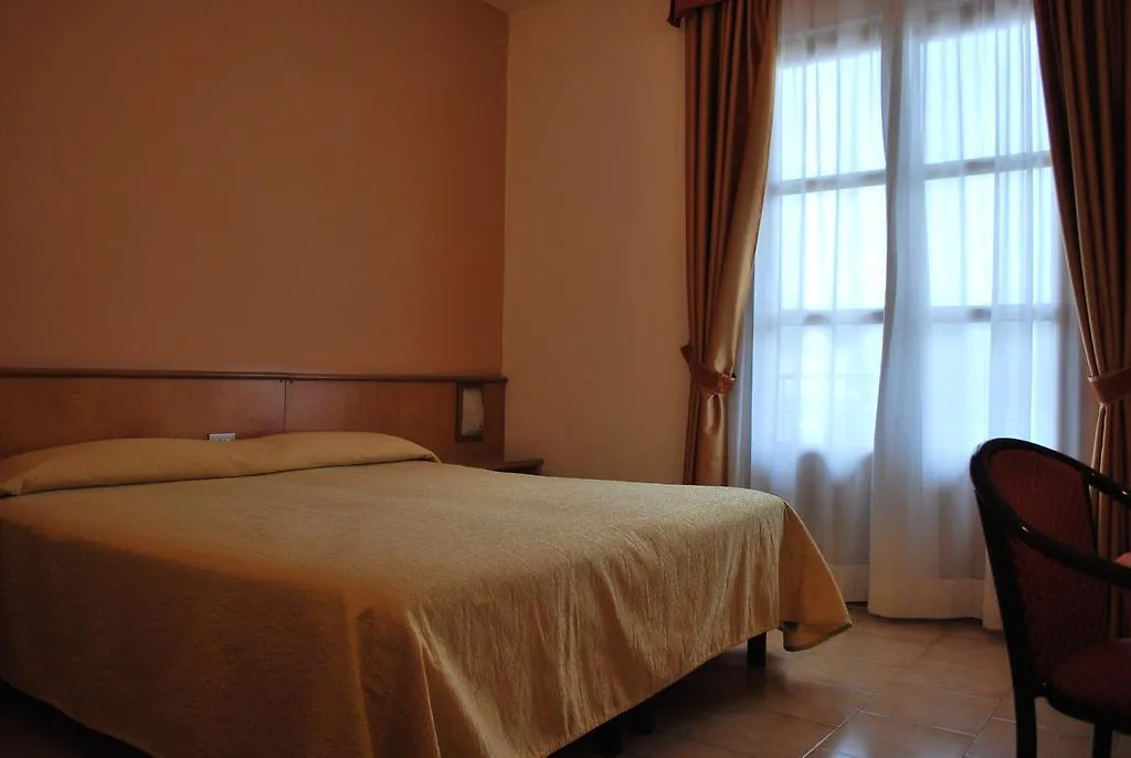 Hotel Tre Torri 빌라지오 모제 3*,  이탈리아