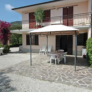 https://le-maree-essenze-di-lacona.it-tuscanyhotel.com